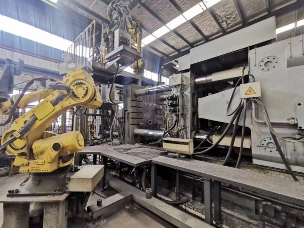 二手压铸机的维修保养尤为重要